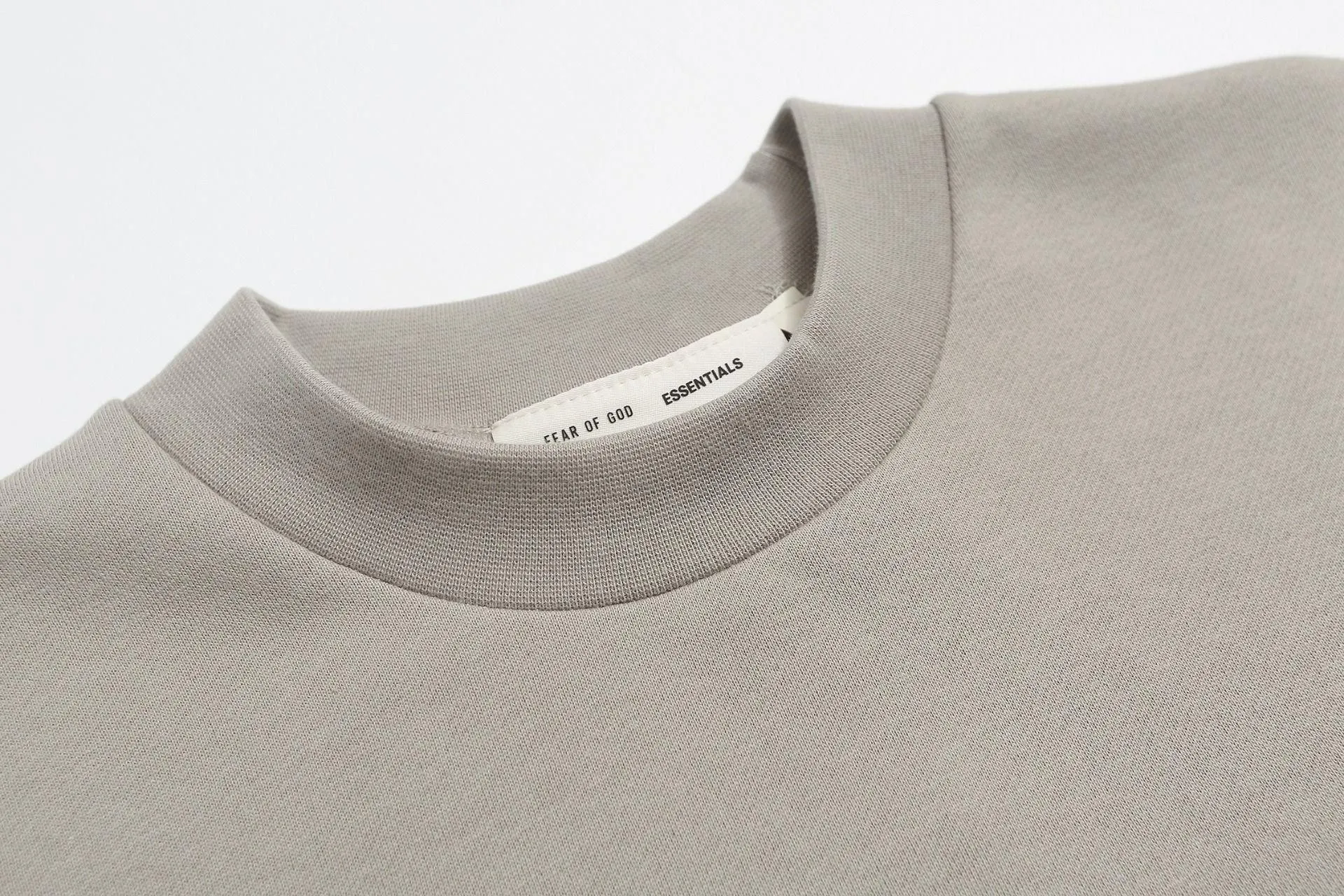Essentials FOG ：Y # ： Sizes：S M L XL